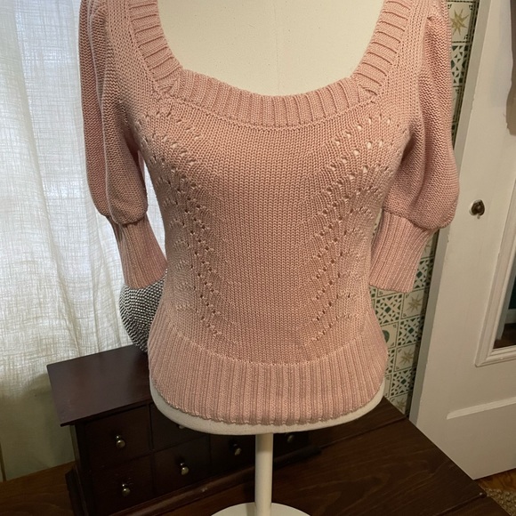 BCBGeneration Sweaters - BCBGeneration scoop neck Valentine’s Day pink sweater size small
